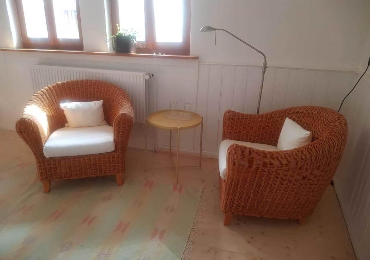Aeltestes Haus In Quentel - Ferienwohnung 1 Mit Kleinem Garten Hessisch Lichtenau Экстерьер фото